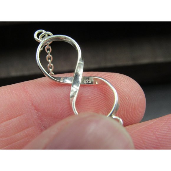 7" Sterling Silver Chain Infinity Symbol Bracelet Vintage Elegant Beautiful - Picture 3 of 6